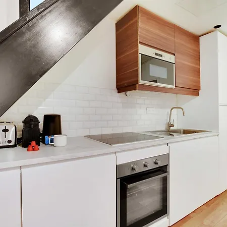 Spacious -2br 8p- Near Nation Apartment Paris