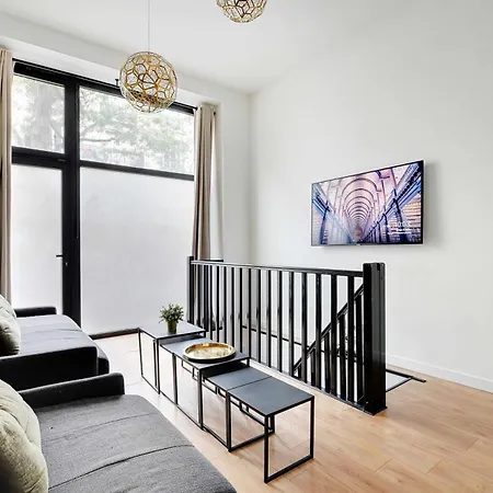 Spacious -2br 8p- Near Nation Apartment Paris