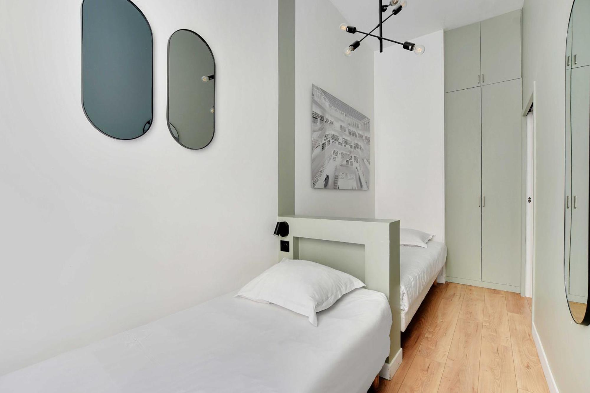 Apartment Spacious -2br 8p- Near Nation Paris
